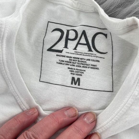 2PAC 2018 women’s size M Me Against the World  tee - Picture 4 of 6